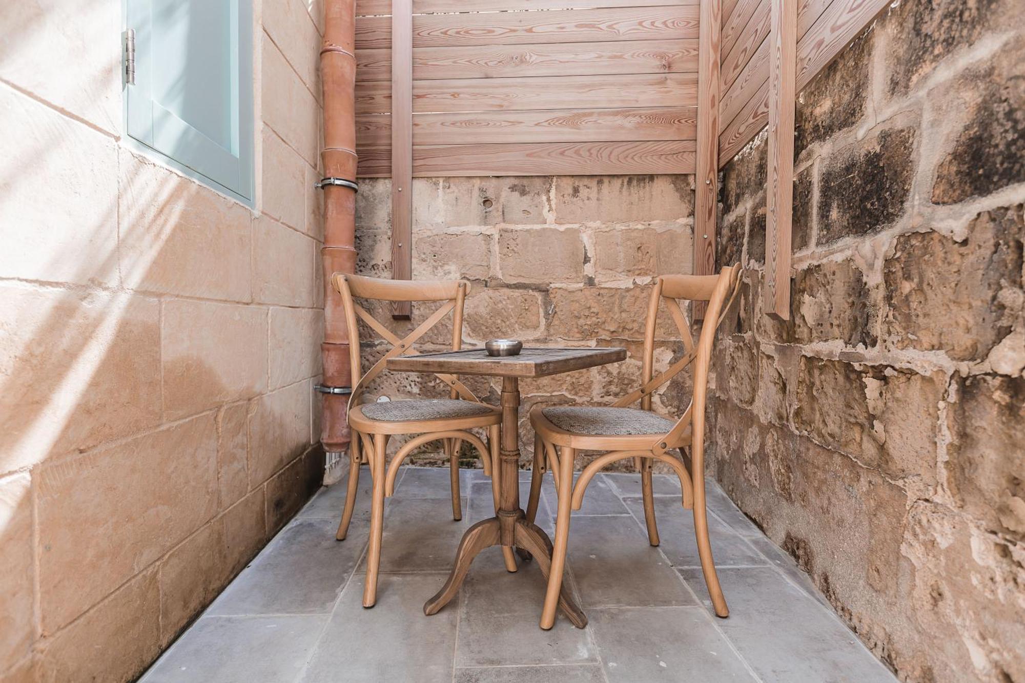 Talbot & Bons Bed & Breakfast Gudja Exterior foto