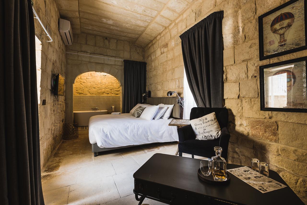 Talbot & Bons Bed & Breakfast Gudja Exterior foto